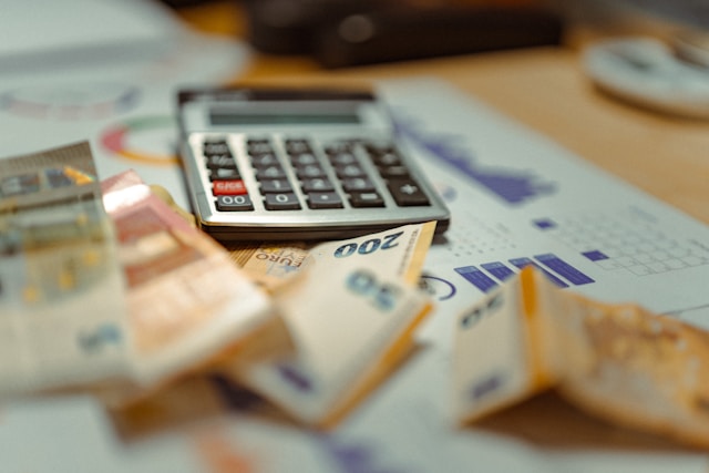 /cfo-finance-language-marketing-budget-dcf-npv-irr - marketers aura